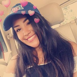 Meet your Posher, Elisa